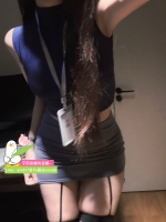 千禧年年輕妹第一次下海兼職【雨希】